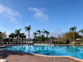 P.11 # Vista Cay Lake View/ Walking distance to the Convention Center/Close to Universal & Disney